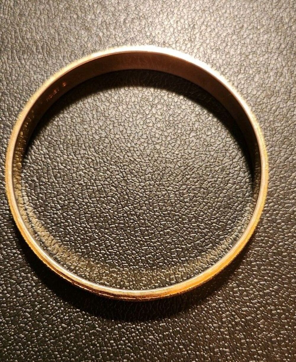 Vintage Monet Gold Tone Bangle Bracelet With Starburst Design - Picture 3 of 5
